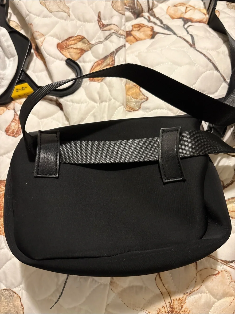 Neoprene 3-in-1 Crossbody Bag - Black